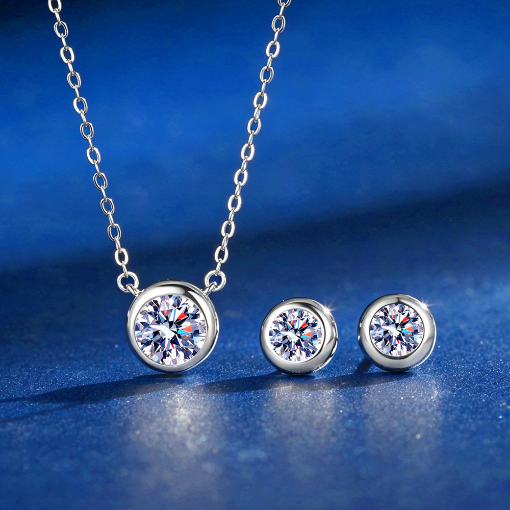 D Color Moissanite Bezel Stud  - đánh giá và giá Bezels Set Pendant